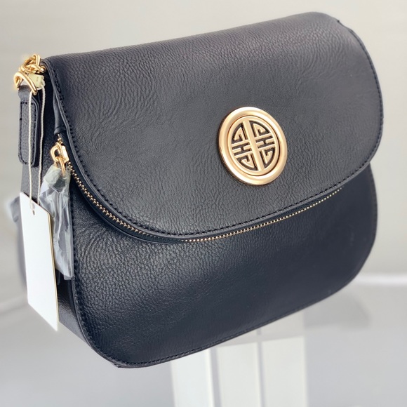 Faux Leather Classic  Black Crossbody Purse - Picture 2 of 8